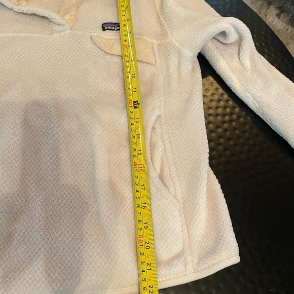 Patagonia Re-Tool Fleece S cream 3/4 - Picture 8 of 11